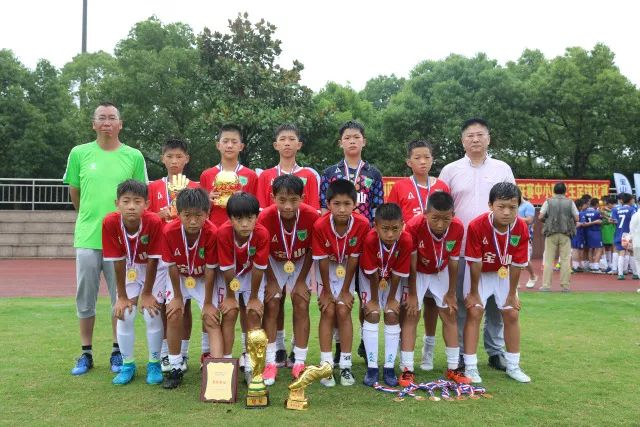王哲林25分上海胜天津 胡金秋22+10广厦胜深圳